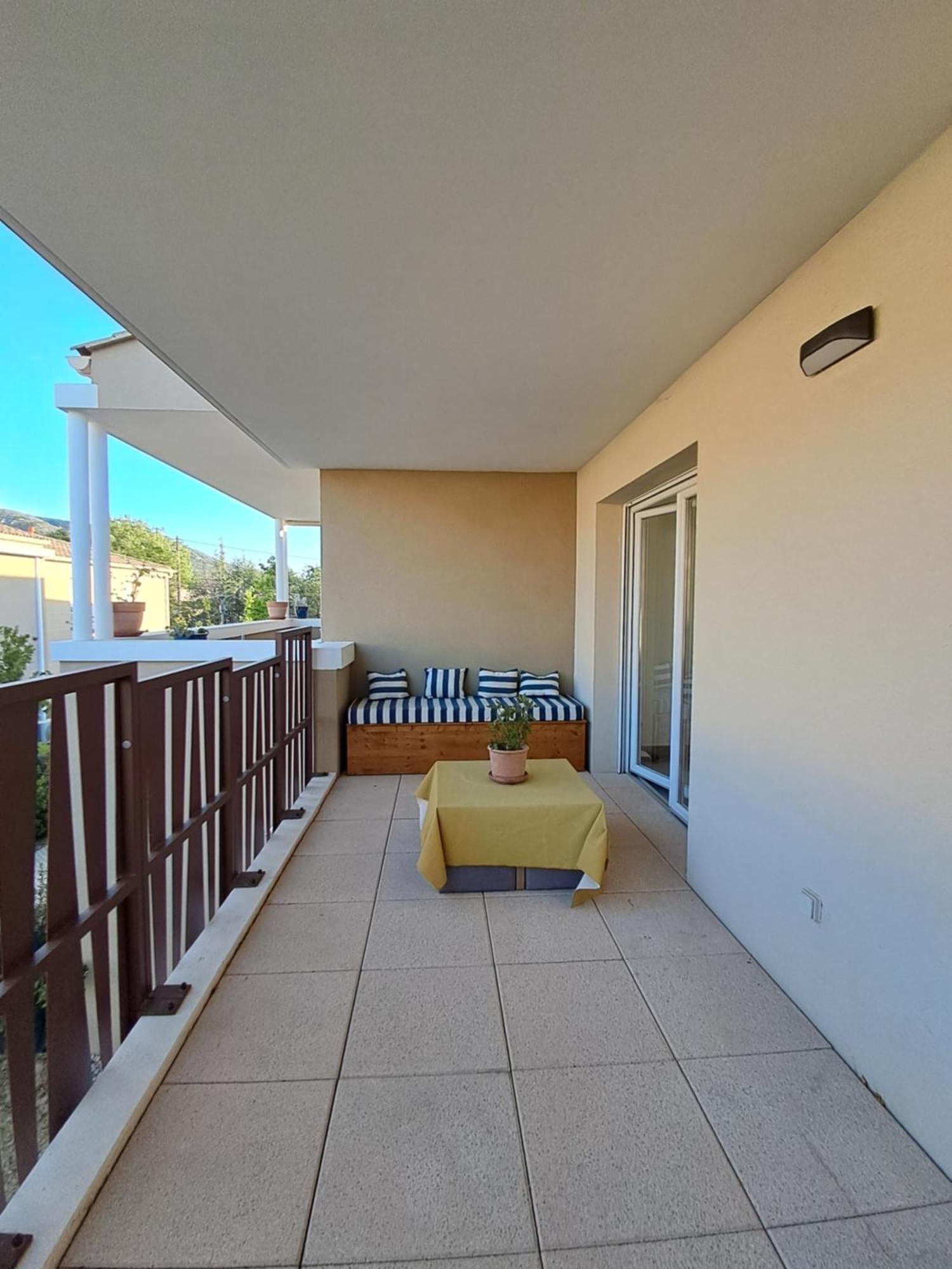 Appartement Cosy Centre Robion Екстериор снимка